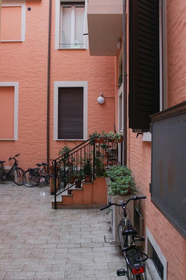 Apartament Casa Agape Mazzini-Sant'Orsola Bolonia Zewnętrze zdjęcie